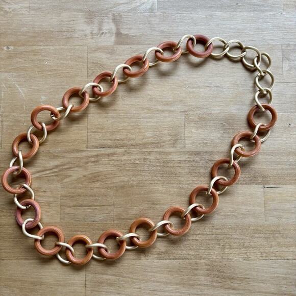 Vintage Boho 32” Wood Ring Chain Link Necklace Chunky Tan Natural Wood Neutral - Picture 3 of 6